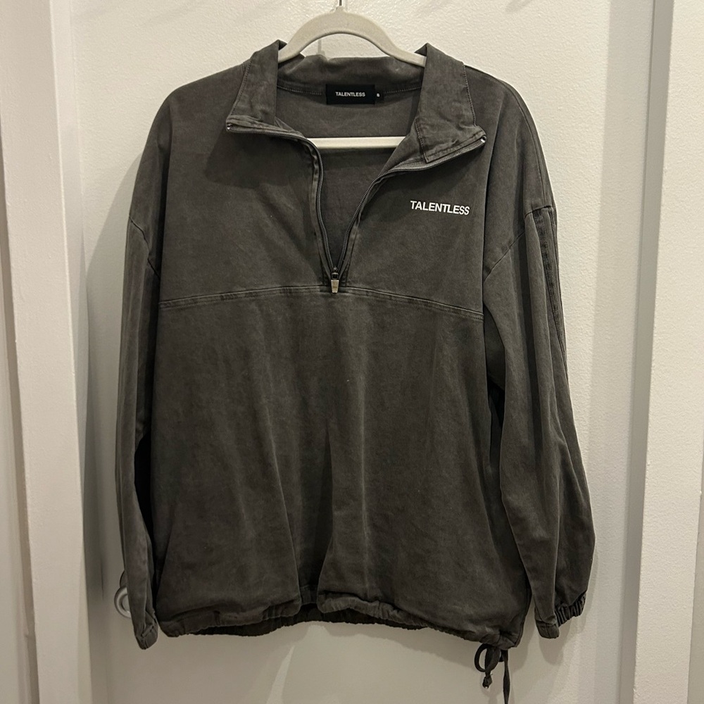Talentless Men’s Twill Half Zip